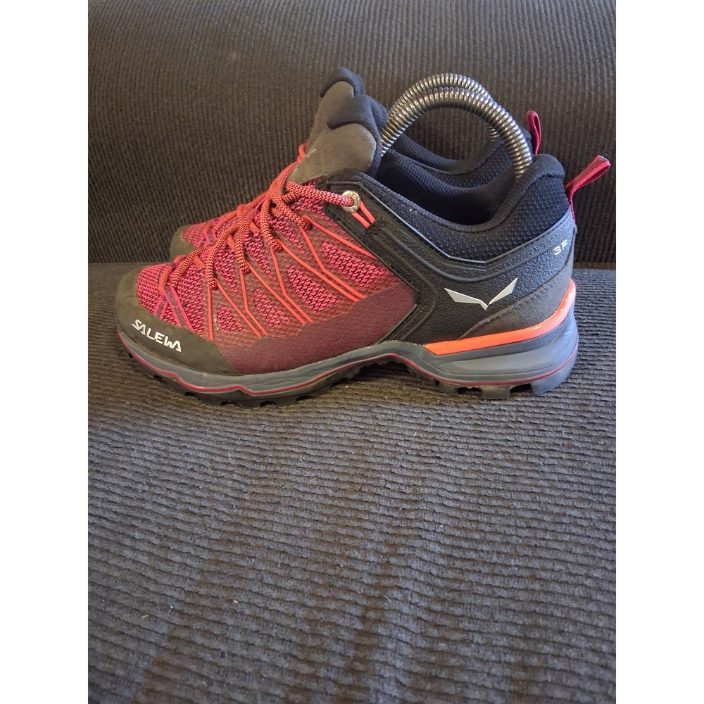 Salewa WS MTN Trainer Lite Hiking Shoes Pink Fluo‎ Coral 61364 Womens 7.5